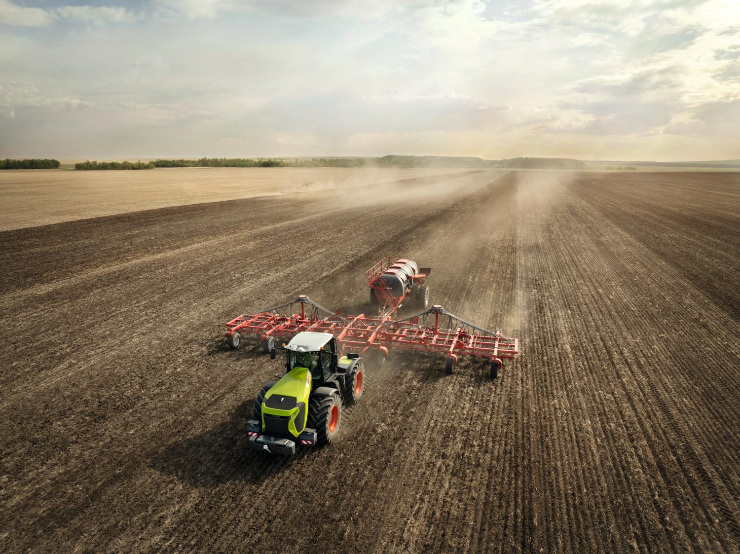 СT AGRO представляет новый трактор CLAAS XERION 12-й серии: больше производительности во всех отношениях